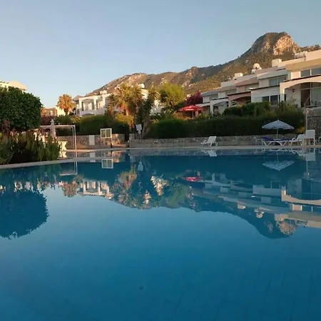 Peaceful 2 Bed With Beautiful Views *