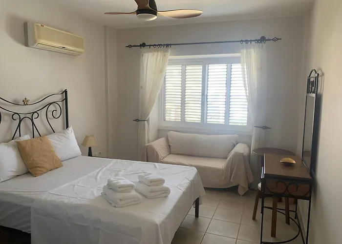 Apartman Peaceful 2 Bed With Beautiful Views